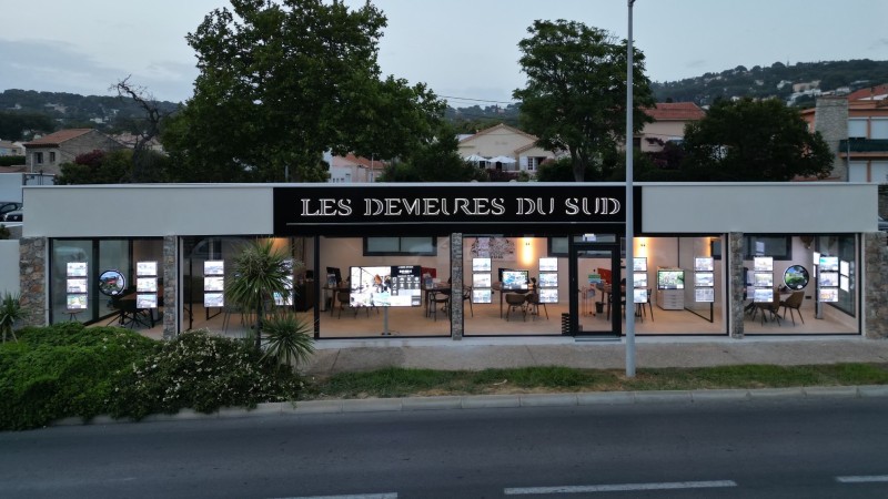  Agence immobilière  héraut / sete   les demeures du sud 