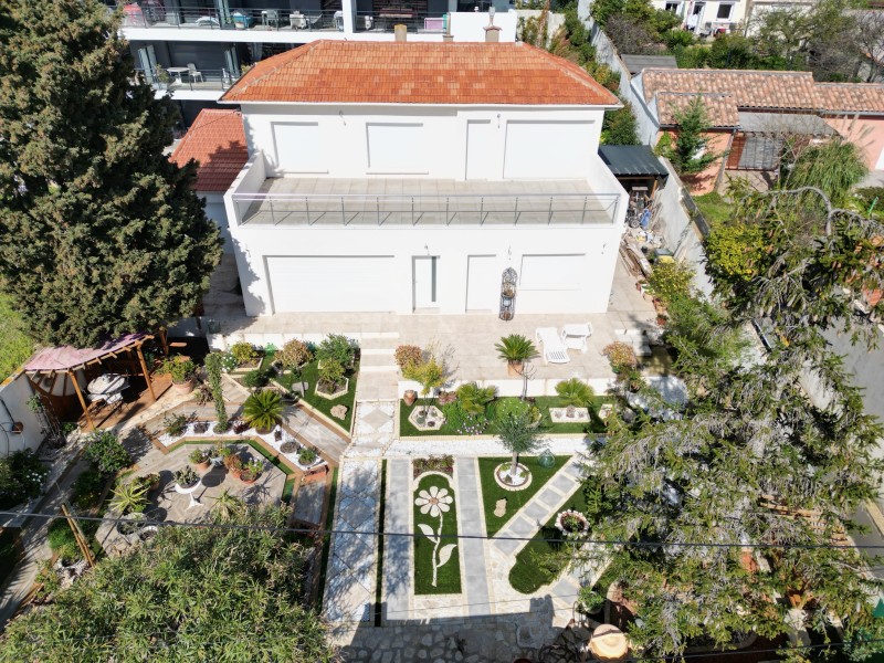 Construction d’une extension avec rénovation d’une villa des années 70 - Bas de Saint-Clair, Sète